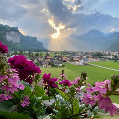 Aareschlucht- Grandiose Aussicht Fuer 2-6 Pers. 아파트