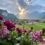 Aareschlucht- Grandiose Aussicht Fuer 2-6 Pers. Apartamento